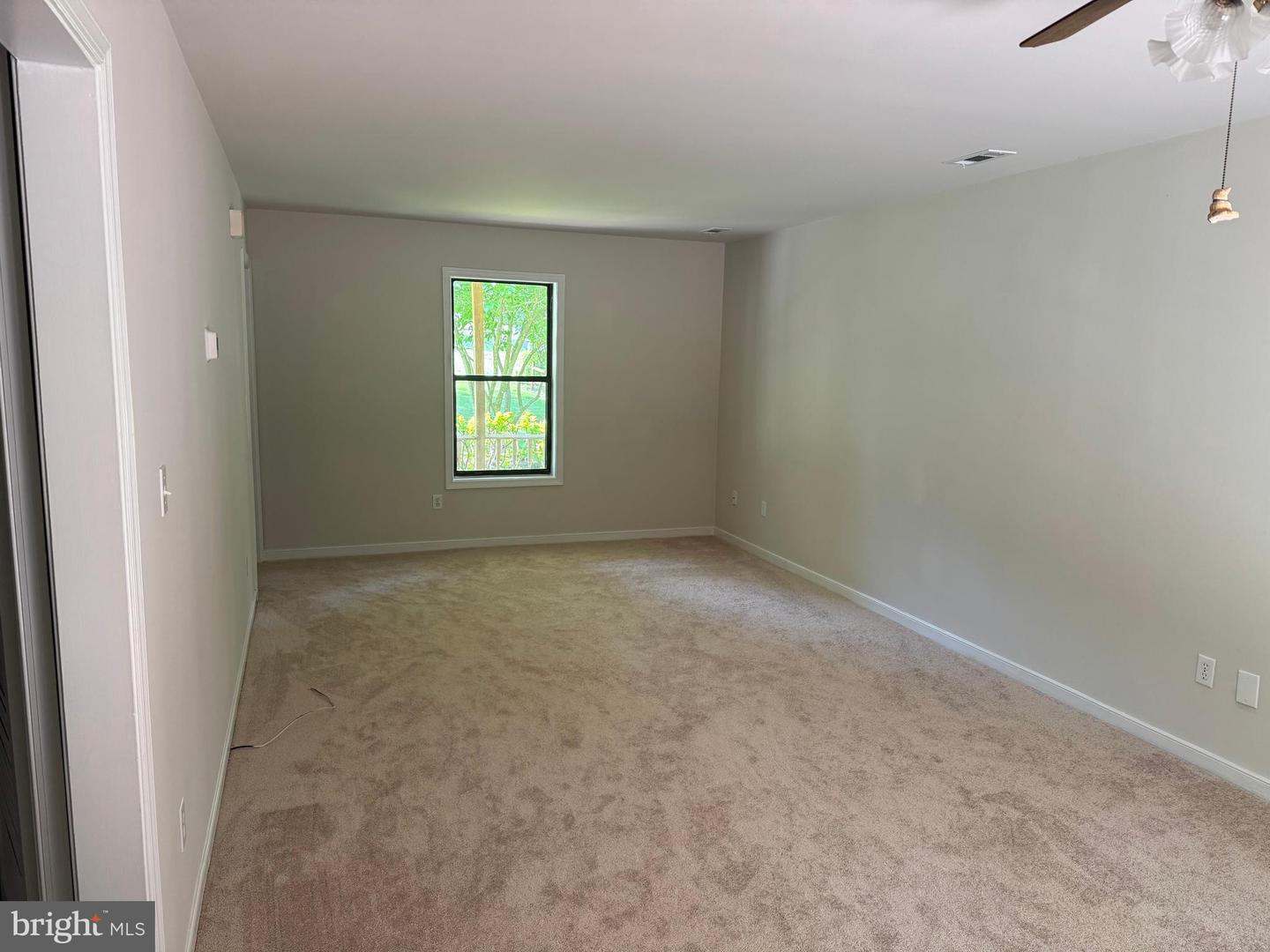 8217 MAPLEWOOD DR, MANASSAS, Virginia 20111, 3 Bedrooms Bedrooms, ,3 BathroomsBathrooms,Residential,For sale,8217 MAPLEWOOD DR,VAPW2100216 MLS # VAPW2100216