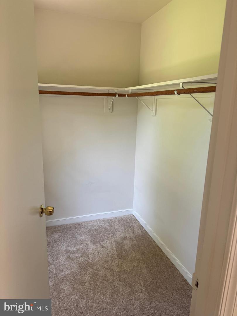 8217 MAPLEWOOD DR, MANASSAS, Virginia 20111, 3 Bedrooms Bedrooms, ,3 BathroomsBathrooms,Residential,For sale,8217 MAPLEWOOD DR,VAPW2100216 MLS # VAPW2100216