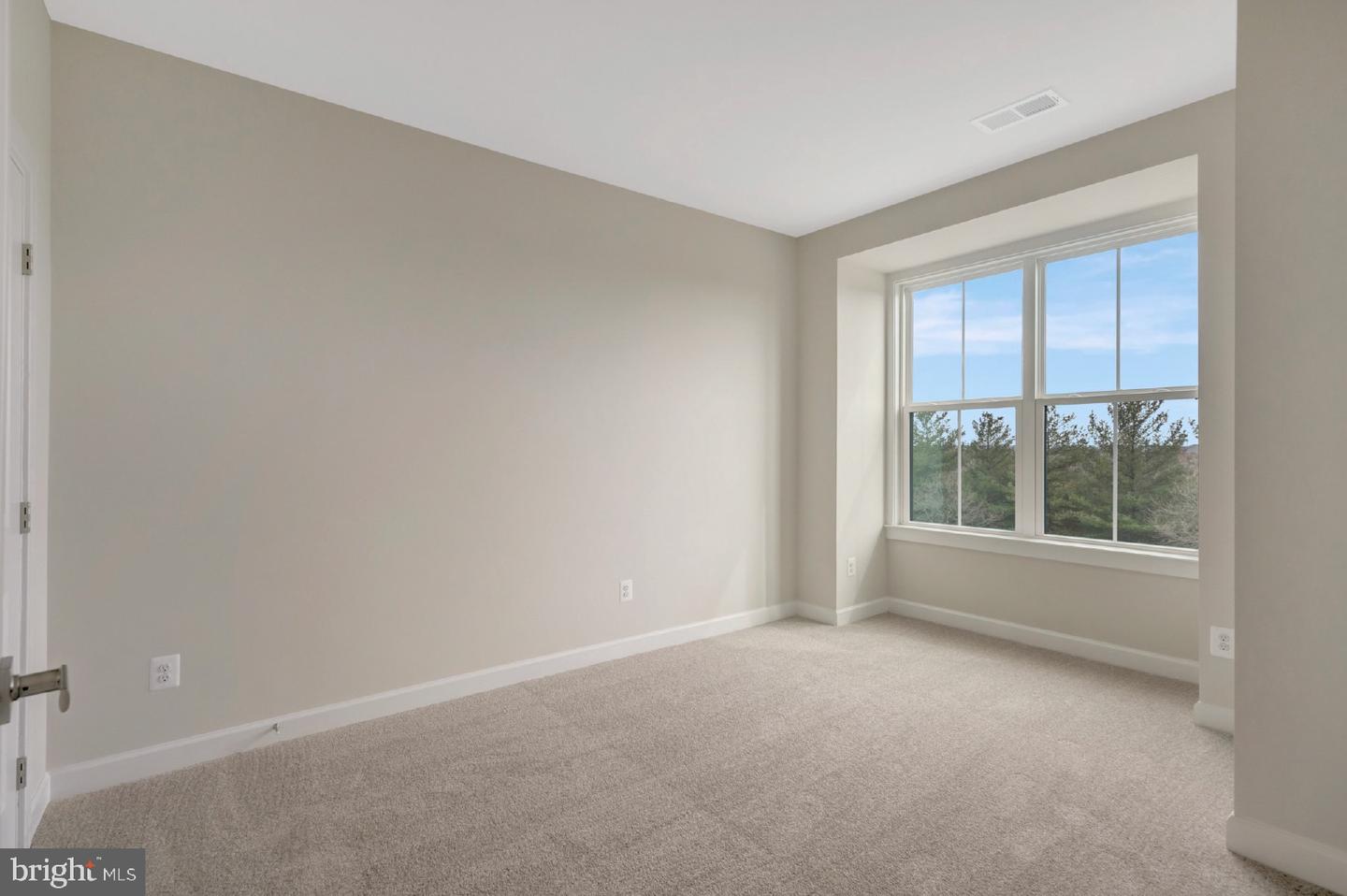 43769 METRO TER, ASHBURN, Virginia 20147, 3 Bedrooms Bedrooms, ,2 BathroomsBathrooms,Residential,For sale,43769 METRO TER,VALO2103334 MLS # VALO2103334