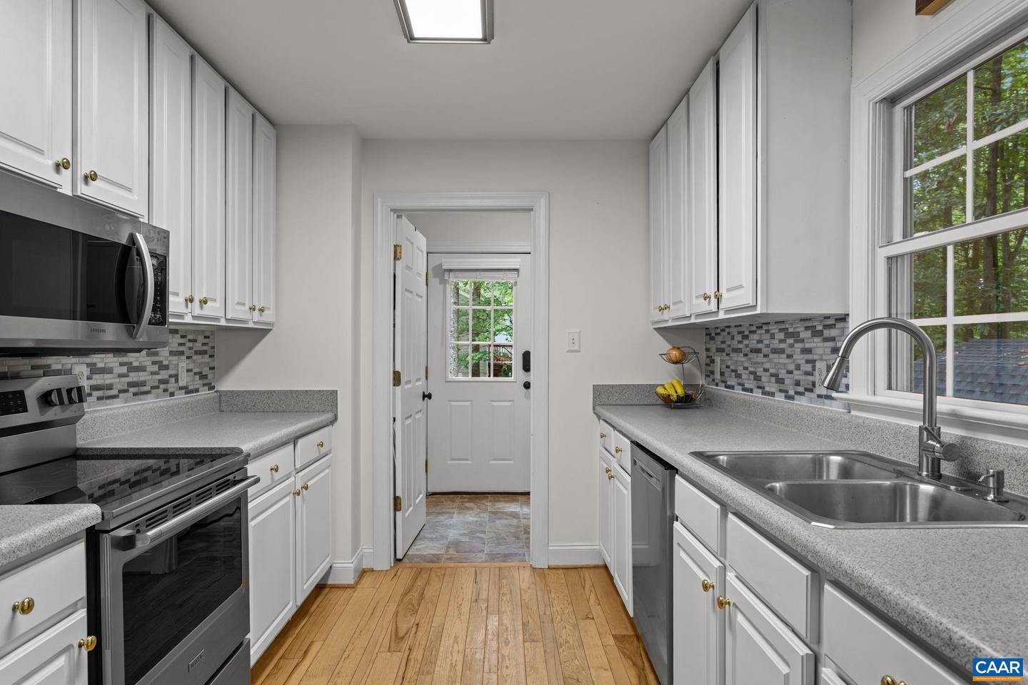 37 RIVERSIDE DR, PALMYRA, Virginia 22963, 3 Bedrooms Bedrooms, ,2 BathroomsBathrooms,Residential,For sale,37 RIVERSIDE DR,667220 MLS # 667220