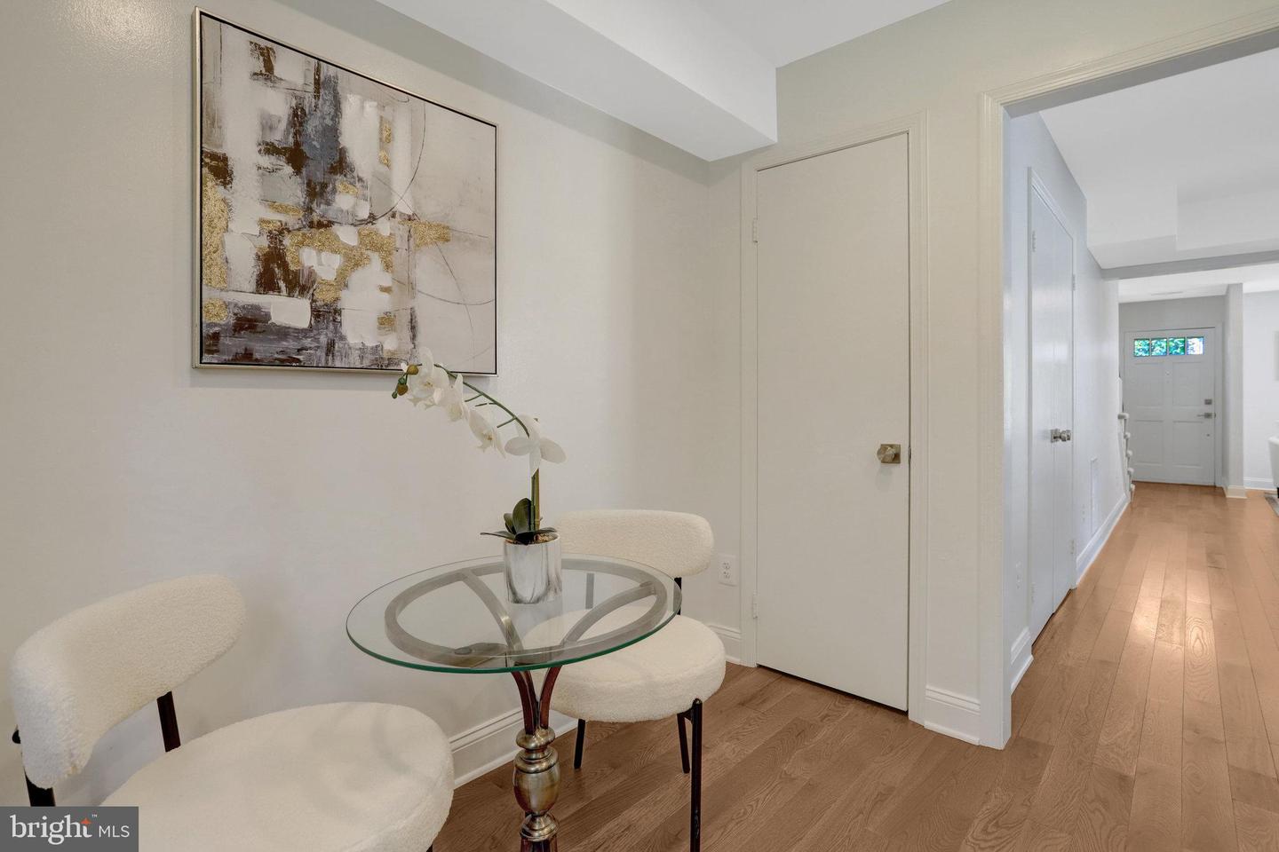 202 LAVERNE AVE, ALEXANDRIA, Virginia 22305, 2 Bedrooms Bedrooms, ,2 BathroomsBathrooms,Residential,For sale,202 LAVERNE AVE,VAAX2038778 MLS # VAAX2038778