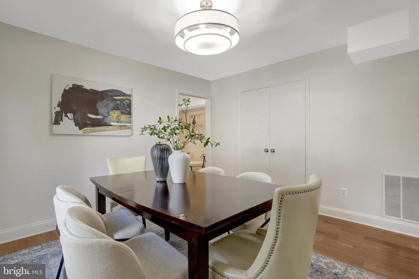 202 LAVERNE AVE, ALEXANDRIA, Virginia 22305, 2 Bedrooms Bedrooms, ,2 BathroomsBathrooms,Residential,For sale,202 LAVERNE AVE,VAAX2038778 MLS # VAAX2038778