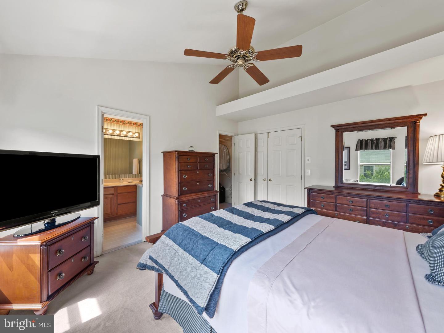 1711 BLUE FLINT CT, RESTON, Virginia 20190, 3 Bedrooms Bedrooms, ,3 BathroomsBathrooms,Residential,For sale,1711 BLUE FLINT CT,VAFX2209746 MLS # VAFX2209746