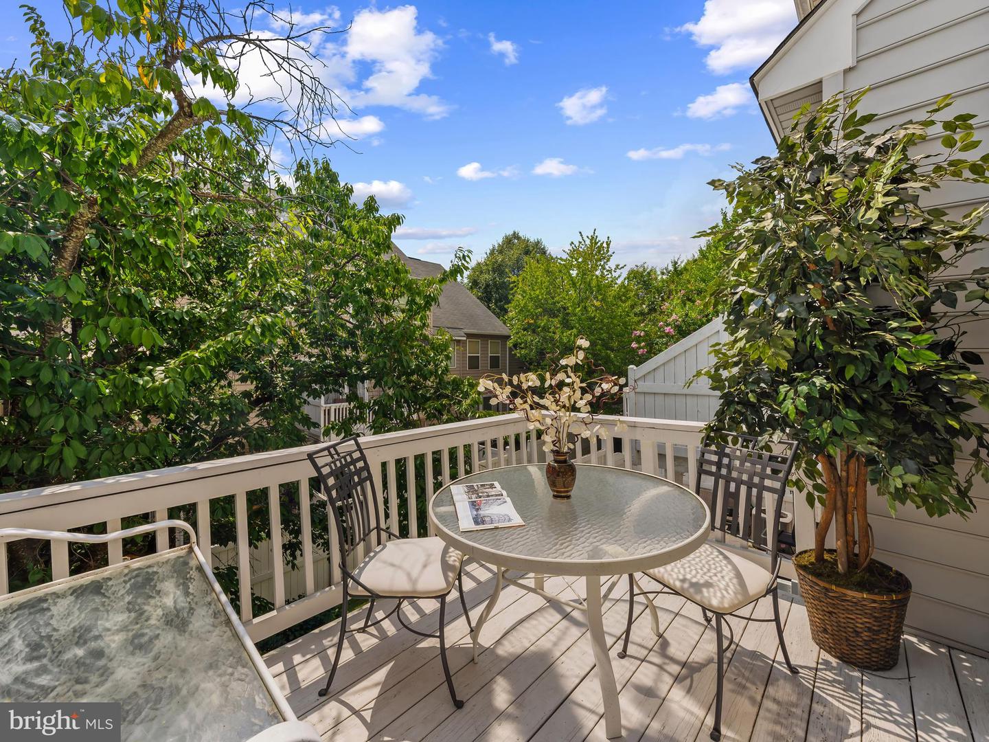 1711 BLUE FLINT CT, RESTON, Virginia 20190, 3 Bedrooms Bedrooms, ,3 BathroomsBathrooms,Residential,For sale,1711 BLUE FLINT CT,VAFX2209746 MLS # VAFX2209746