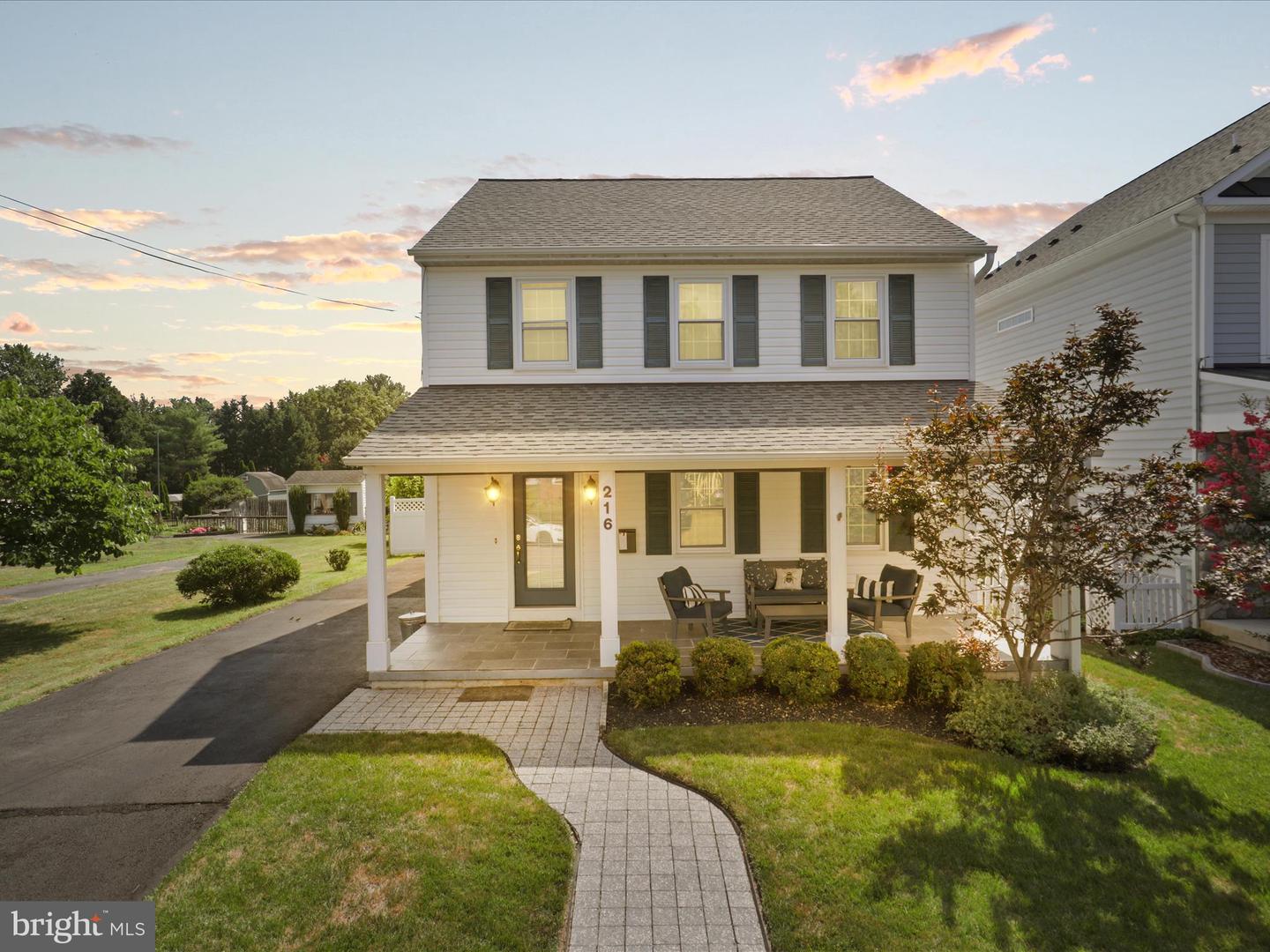 216 CATOCTIN CIR NE, LEESBURG, Virginia 20176, 3 Bedrooms Bedrooms, ,2 BathroomsBathrooms,Residential,For sale,216 CATOCTIN CIR NE,VALO2090518 MLS # VALO2090518