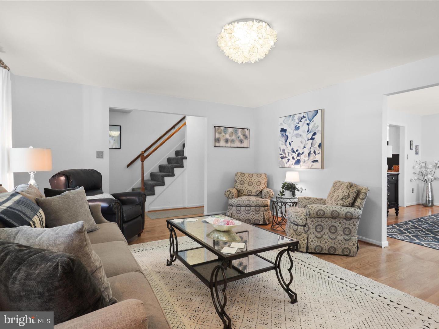 216 CATOCTIN CIR NE, LEESBURG, Virginia 20176, 3 Bedrooms Bedrooms, ,2 BathroomsBathrooms,Residential,For sale,216 CATOCTIN CIR NE,VALO2090518 MLS # VALO2090518