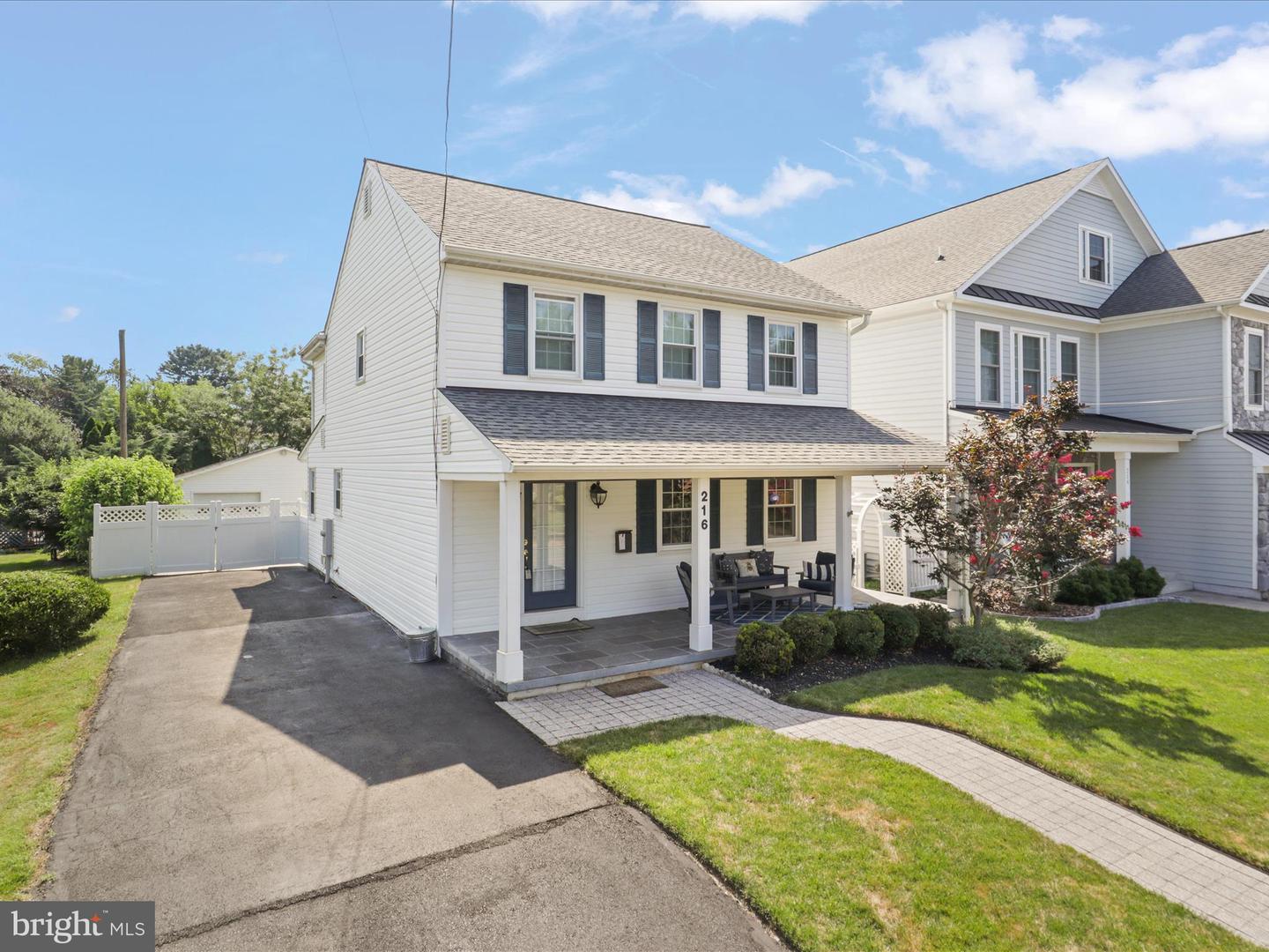 216 CATOCTIN CIR NE, LEESBURG, Virginia 20176, 3 Bedrooms Bedrooms, ,2 BathroomsBathrooms,Residential,For sale,216 CATOCTIN CIR NE,VALO2090518 MLS # VALO2090518