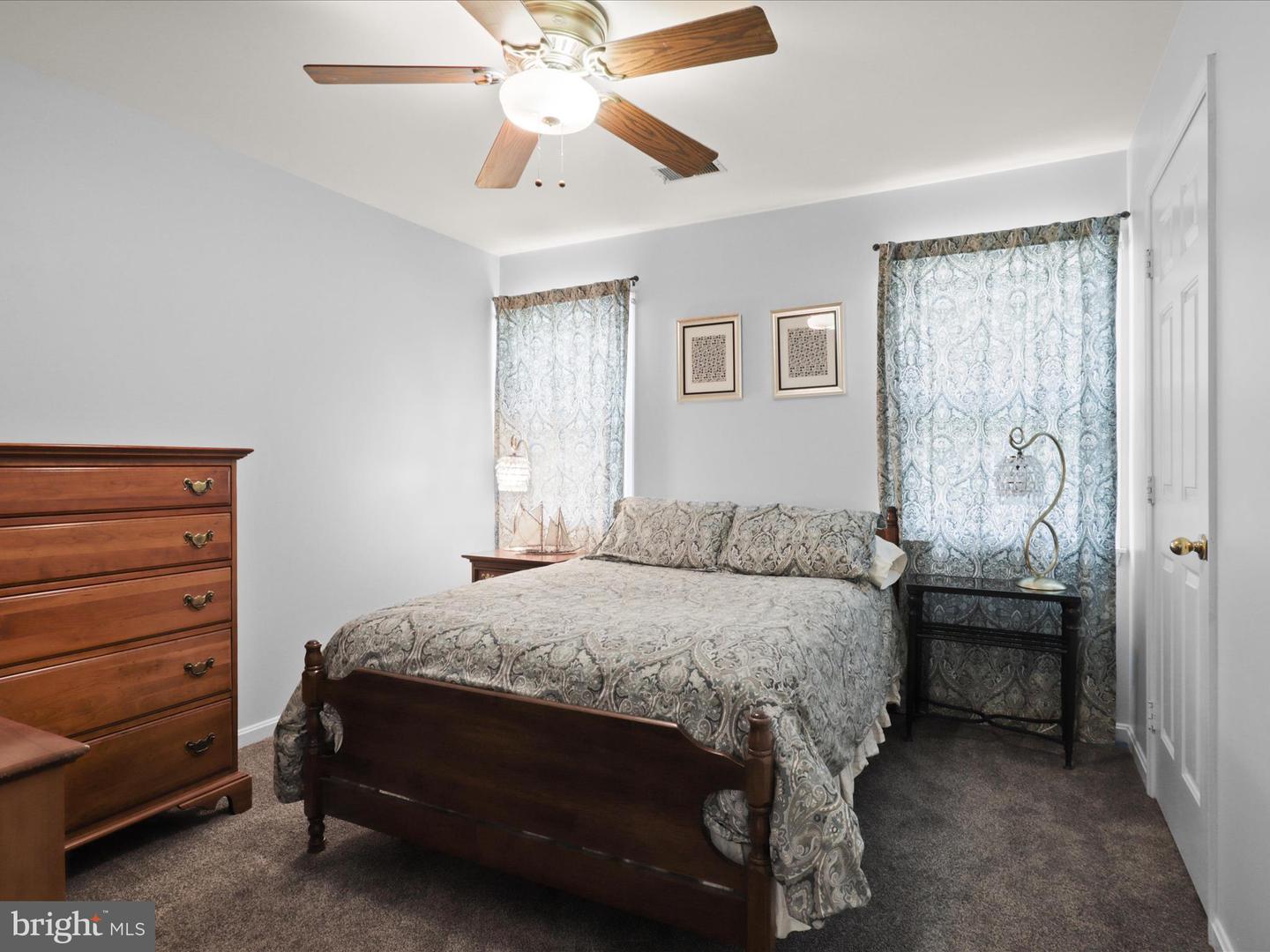 216 CATOCTIN CIR NE, LEESBURG, Virginia 20176, 3 Bedrooms Bedrooms, ,2 BathroomsBathrooms,Residential,For sale,216 CATOCTIN CIR NE,VALO2090518 MLS # VALO2090518