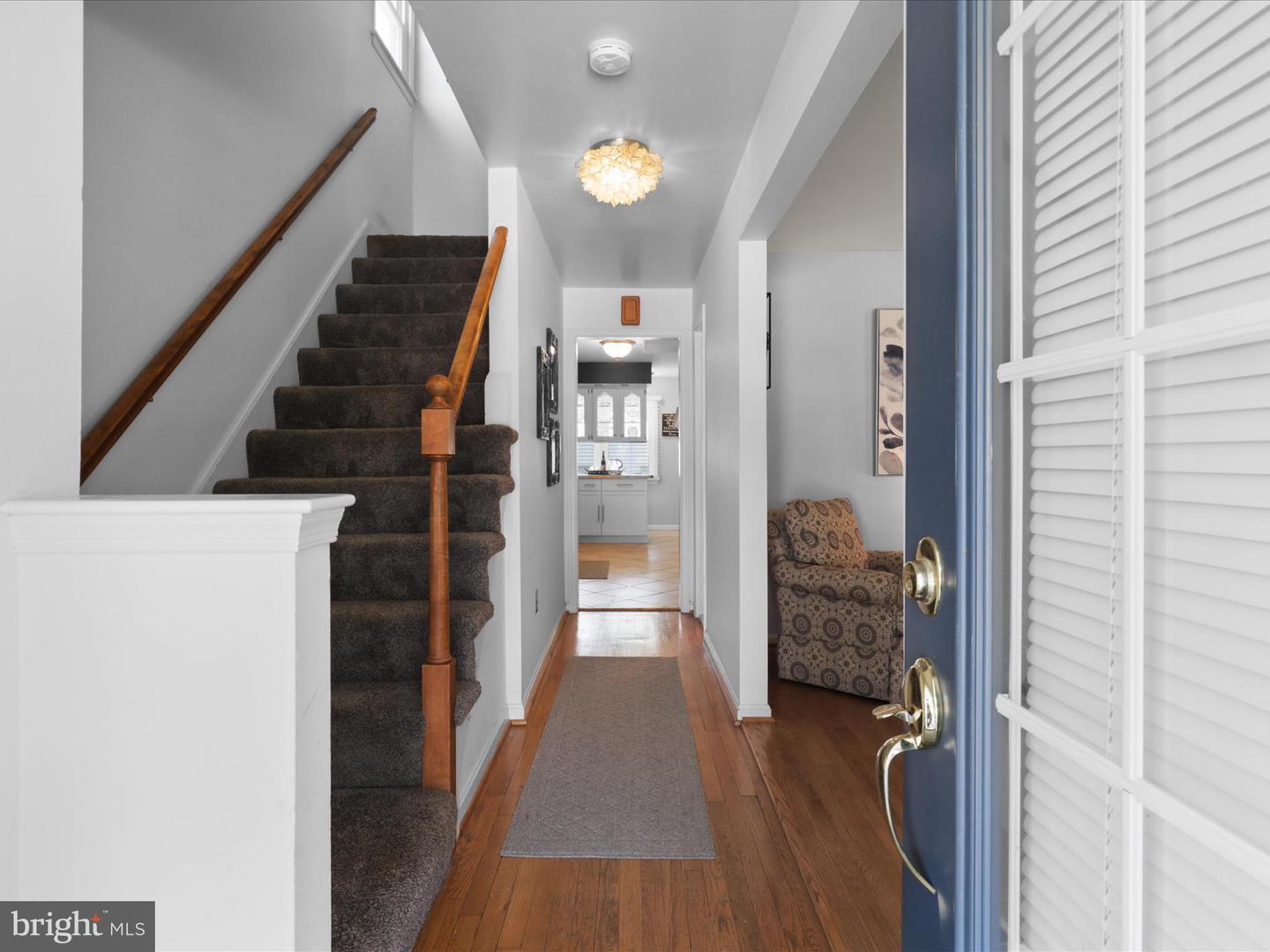 216 CATOCTIN CIR NE, LEESBURG, Virginia 20176, 3 Bedrooms Bedrooms, ,2 BathroomsBathrooms,Residential,For sale,216 CATOCTIN CIR NE,VALO2090518 MLS # VALO2090518