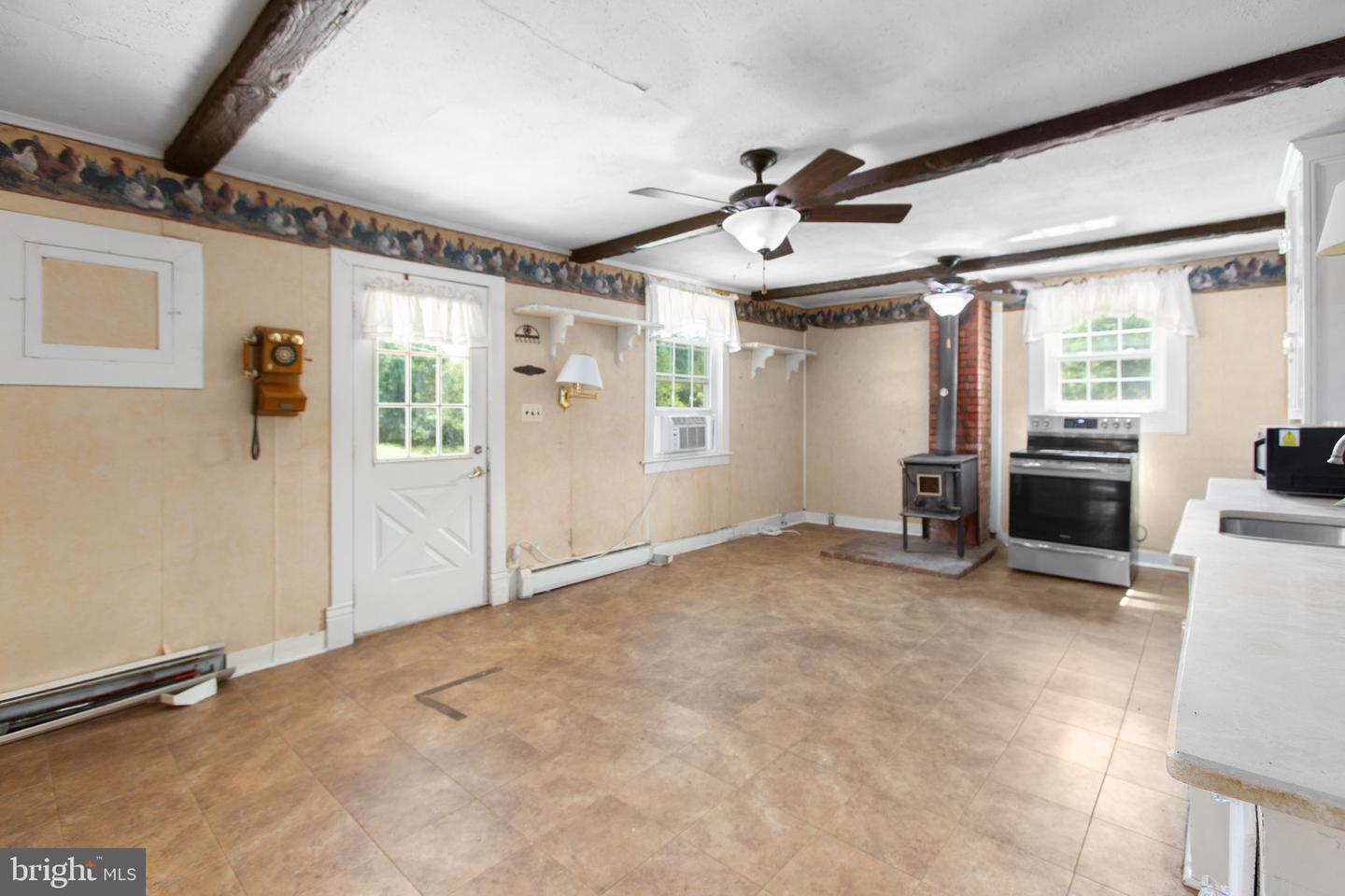 349 GREENBANK RD, FREDERICKSBURG, Virginia 22406, 4 Bedrooms Bedrooms, ,1 BathroomBathrooms,Residential,For sale,349 GREENBANK RD,VAST2038624 MLS # VAST2038624