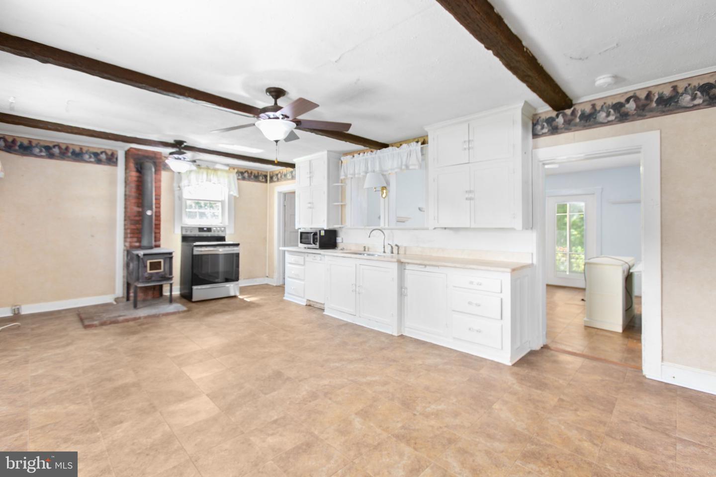 349 GREENBANK RD, FREDERICKSBURG, Virginia 22406, 4 Bedrooms Bedrooms, ,1 BathroomBathrooms,Residential,For sale,349 GREENBANK RD,VAST2038624 MLS # VAST2038624