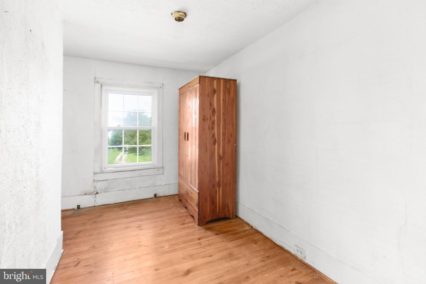 349 GREENBANK RD, FREDERICKSBURG, Virginia 22406, 4 Bedrooms Bedrooms, ,1 BathroomBathrooms,Residential,For sale,349 GREENBANK RD,VAST2038624 MLS # VAST2038624