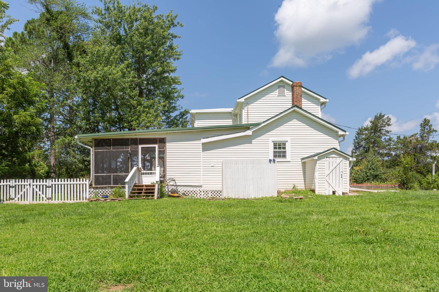 349 GREENBANK RD, FREDERICKSBURG, Virginia 22406, 4 Bedrooms Bedrooms, ,1 BathroomBathrooms,Residential,For sale,349 GREENBANK RD,VAST2038624 MLS # VAST2038624