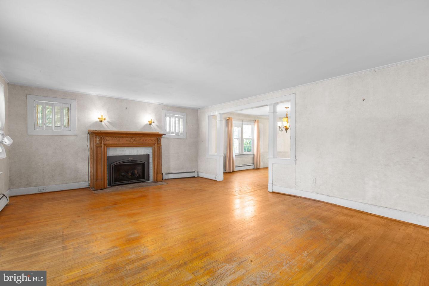 349 GREENBANK RD, FREDERICKSBURG, Virginia 22406, 4 Bedrooms Bedrooms, ,1 BathroomBathrooms,Residential,For sale,349 GREENBANK RD,VAST2038624 MLS # VAST2038624