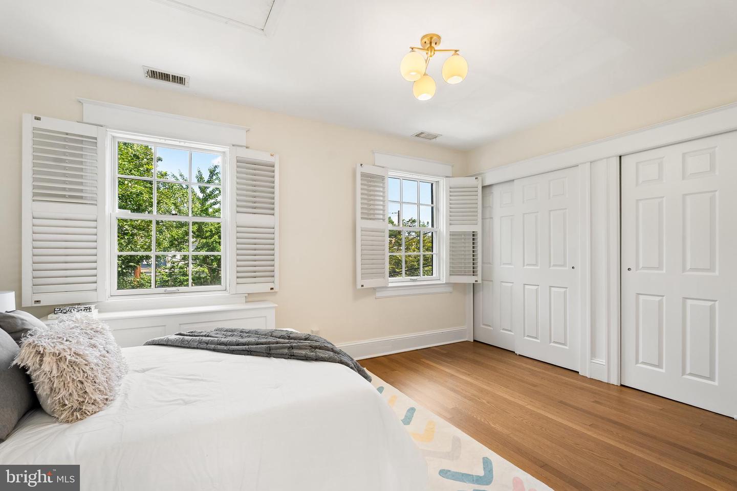 2210 38TH ST NW, WASHINGTON, District Of Columbia 20007, 3 Bedrooms Bedrooms, ,2 BathroomsBathrooms,Residential,For sale,2210 38TH ST NW,DCDC2200726 MLS # DCDC2200726