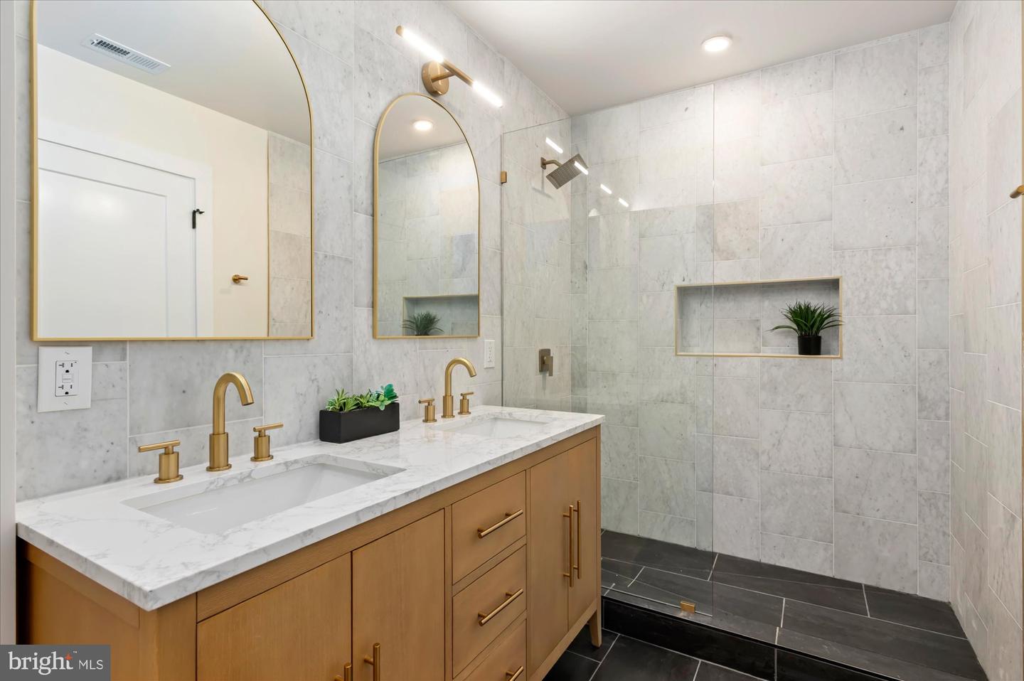 318 WEBSTER ST NW #2, WASHINGTON, District Of Columbia 20011, 2 Bedrooms Bedrooms, ,2 BathroomsBathrooms,Residential,For sale,318 WEBSTER ST NW #2,DCDC2204244 MLS # DCDC2204244
