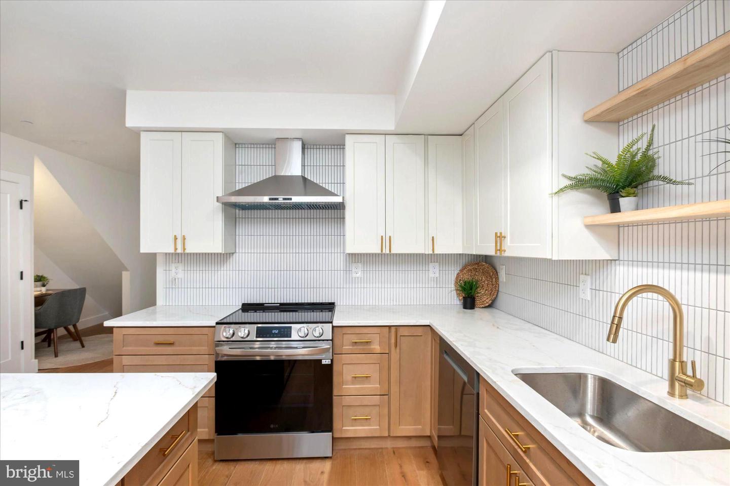 318 WEBSTER ST NW #2, WASHINGTON, District Of Columbia 20011, 2 Bedrooms Bedrooms, ,2 BathroomsBathrooms,Residential,For sale,318 WEBSTER ST NW #2,DCDC2204244 MLS # DCDC2204244