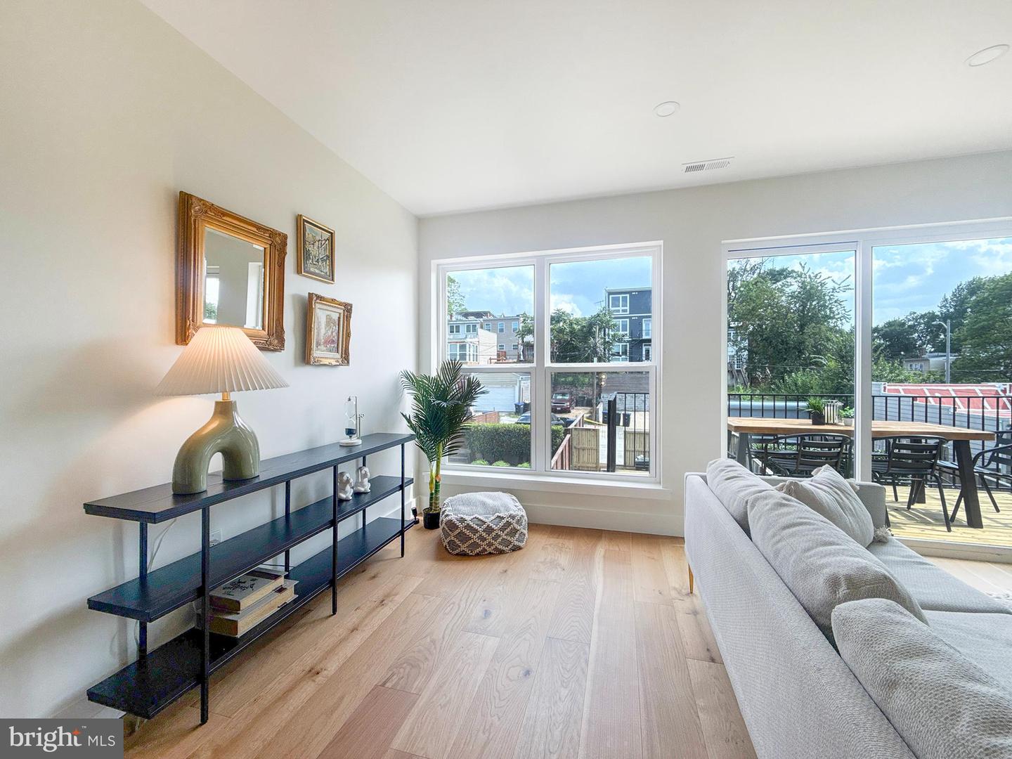 318 WEBSTER ST NW #3, WASHINGTON, District Of Columbia 20011, 3 Bedrooms Bedrooms, ,2 BathroomsBathrooms,Residential,For sale,318 WEBSTER ST NW #3,DCDC2204246 MLS # DCDC2204246
