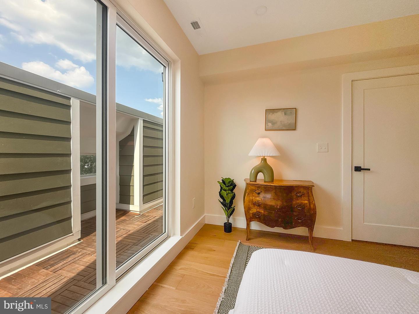 318 WEBSTER ST NW #3, WASHINGTON, District Of Columbia 20011, 3 Bedrooms Bedrooms, ,2 BathroomsBathrooms,Residential,For sale,318 WEBSTER ST NW #3,DCDC2204246 MLS # DCDC2204246