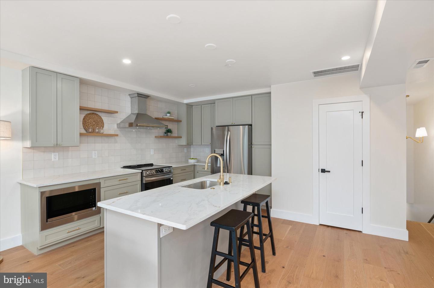 318 WEBSTER ST NW #3, WASHINGTON, District Of Columbia 20011, 3 Bedrooms Bedrooms, ,2 BathroomsBathrooms,Residential,For sale,318 WEBSTER ST NW #3,DCDC2204246 MLS # DCDC2204246