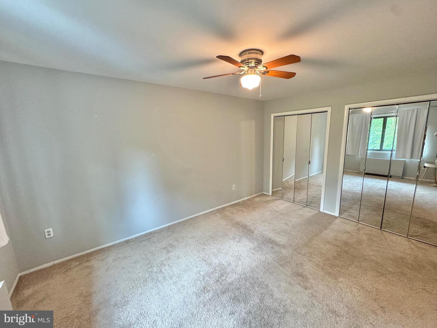 1506 S GEORGE MASON DR #22, ARLINGTON, Virginia 22204, 2 Bedrooms Bedrooms, 6 Rooms Rooms,1 BathroomBathrooms,Residential,For sale,1506 S GEORGE MASON DR #22,VAAR2059022 MLS # VAAR2059022