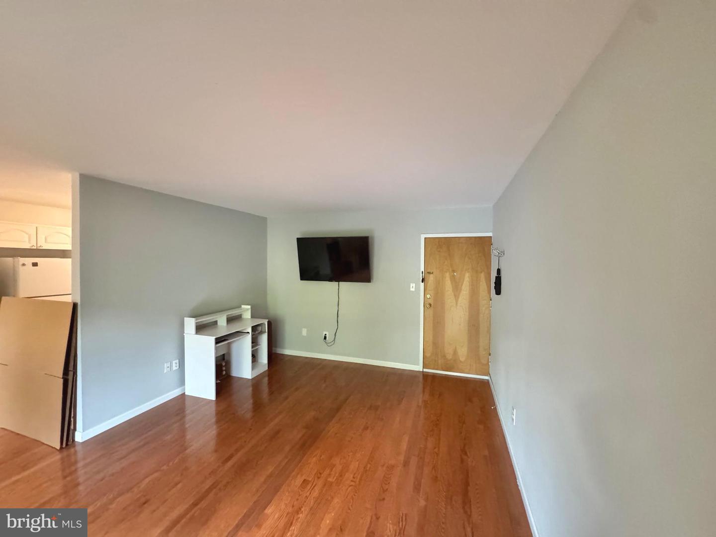1506 S GEORGE MASON DR #22, ARLINGTON, Virginia 22204, 2 Bedrooms Bedrooms, 6 Rooms Rooms,1 BathroomBathrooms,Residential,For sale,1506 S GEORGE MASON DR #22,VAAR2059022 MLS # VAAR2059022