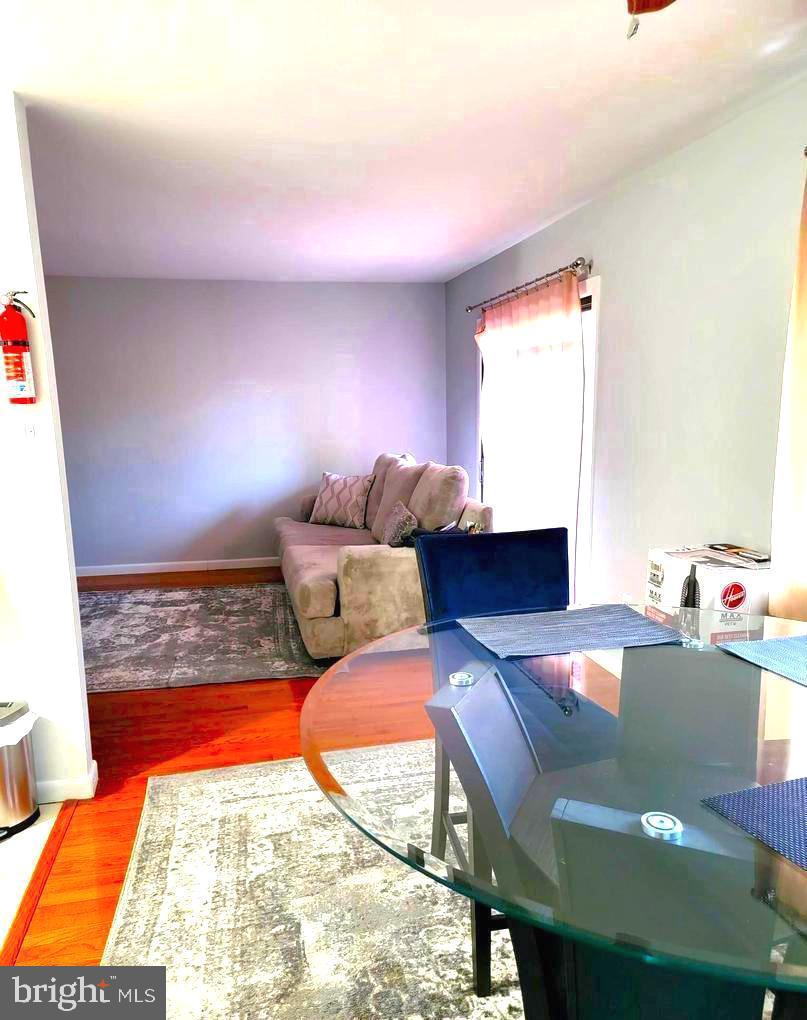 1506 S GEORGE MASON DR #22, ARLINGTON, Virginia 22204, 2 Bedrooms Bedrooms, 6 Rooms Rooms,1 BathroomBathrooms,Residential,For sale,1506 S GEORGE MASON DR #22,VAAR2059022 MLS # VAAR2059022