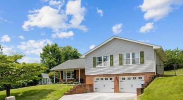 986 STUART DR, FRONT ROYAL, Virginia 22630, 4 Bedrooms Bedrooms, ,2 BathroomsBathrooms,Residential,For sale,986 STUART DR,VAWR2011502 MLS # VAWR2011502