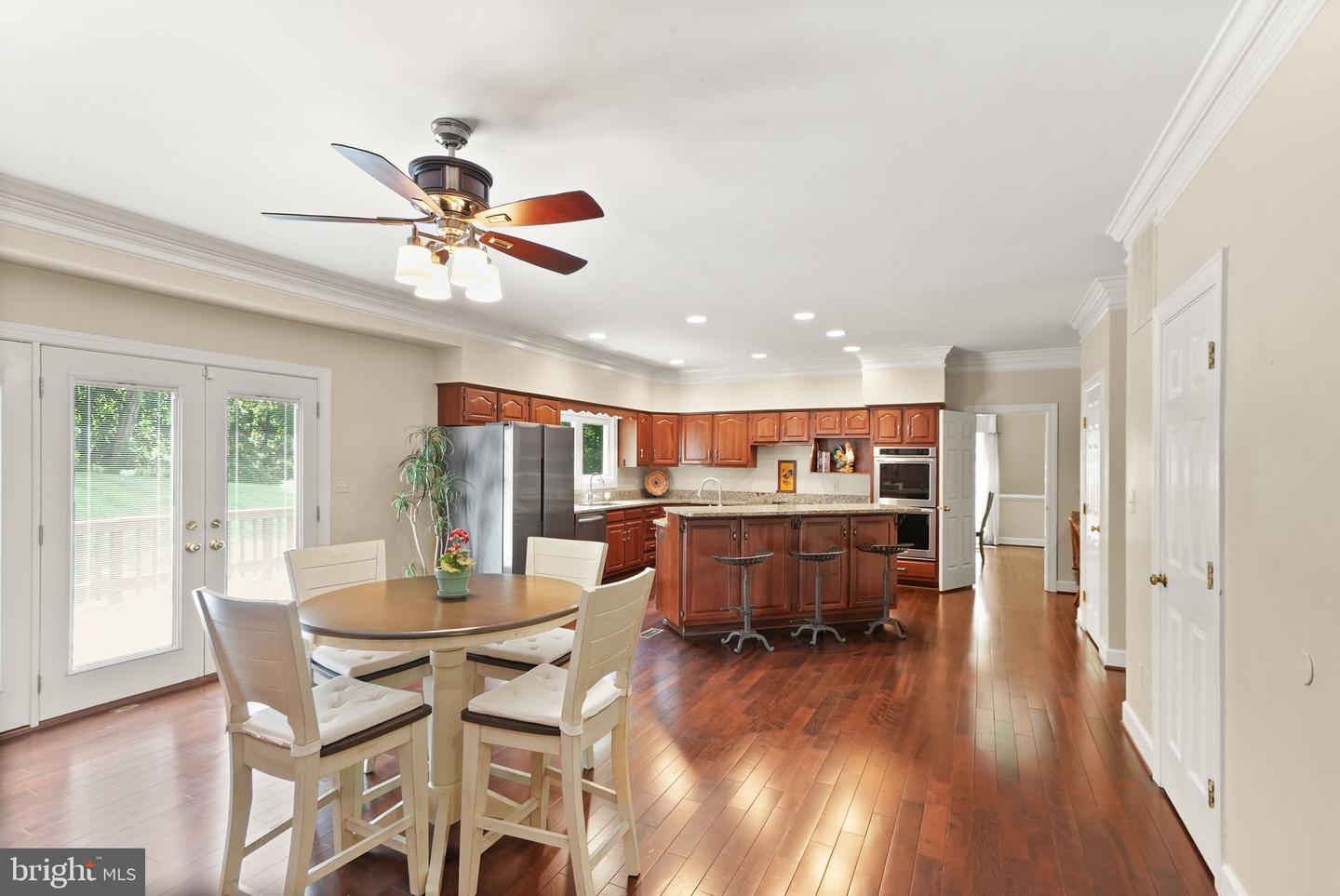 5695 ROBEYS MEADOW LN, FAIRFAX, Virginia 22030, 4 Bedrooms Bedrooms, ,6 BathroomsBathrooms,Residential,For sale,5695 ROBEYS MEADOW LN,VAFX2252464 MLS # VAFX2252464