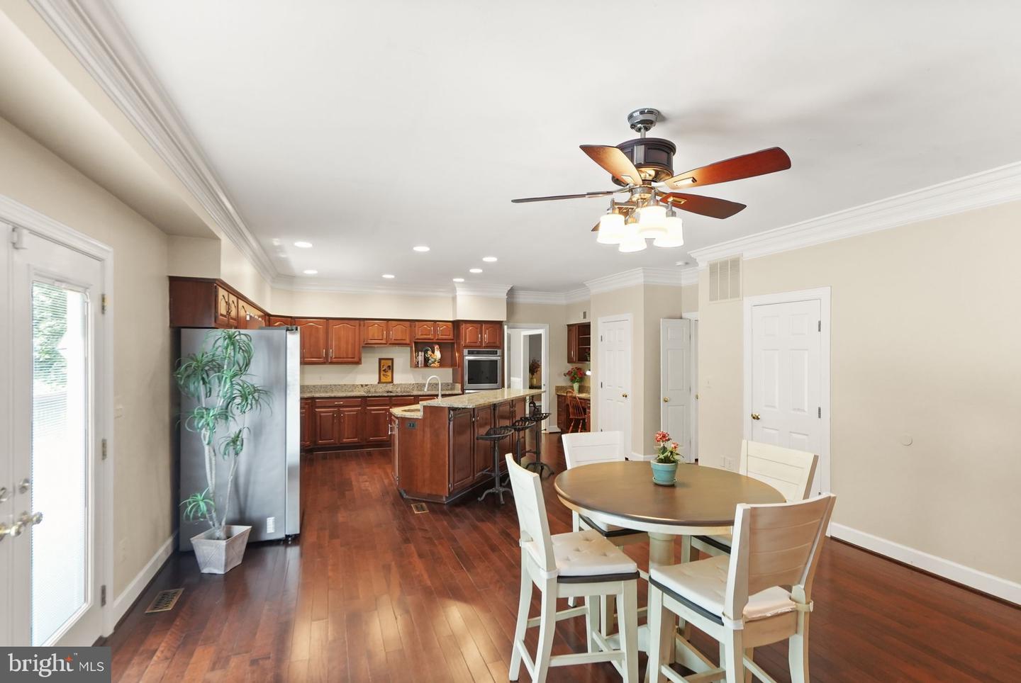 5695 ROBEYS MEADOW LN, FAIRFAX, Virginia 22030, 4 Bedrooms Bedrooms, ,6 BathroomsBathrooms,Residential,For sale,5695 ROBEYS MEADOW LN,VAFX2252464 MLS # VAFX2252464