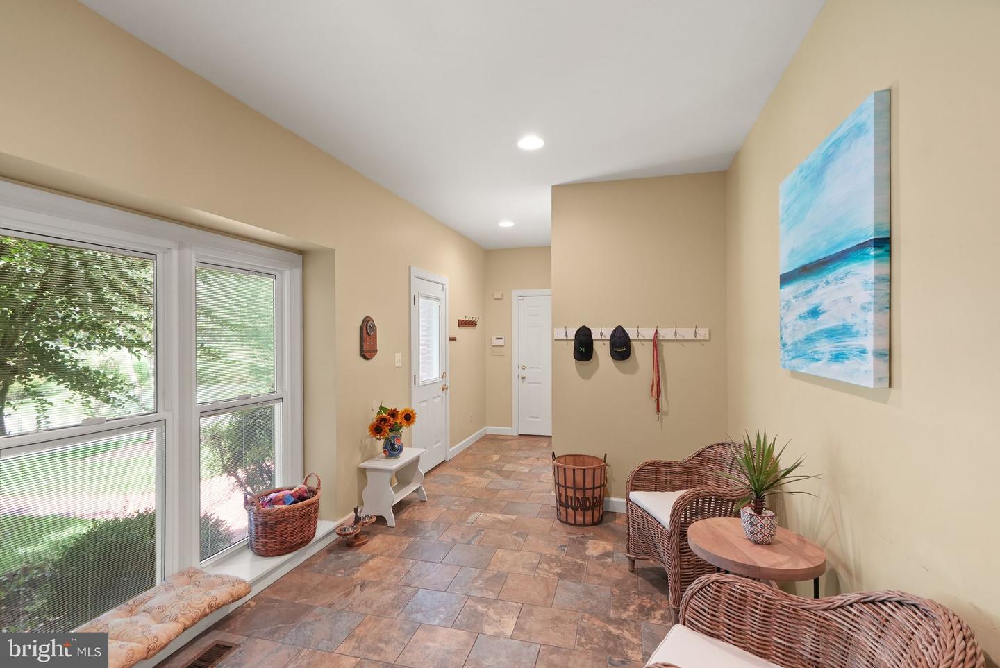 5695 ROBEYS MEADOW LN, FAIRFAX, Virginia 22030, 4 Bedrooms Bedrooms, ,6 BathroomsBathrooms,Residential,For sale,5695 ROBEYS MEADOW LN,VAFX2252464 MLS # VAFX2252464