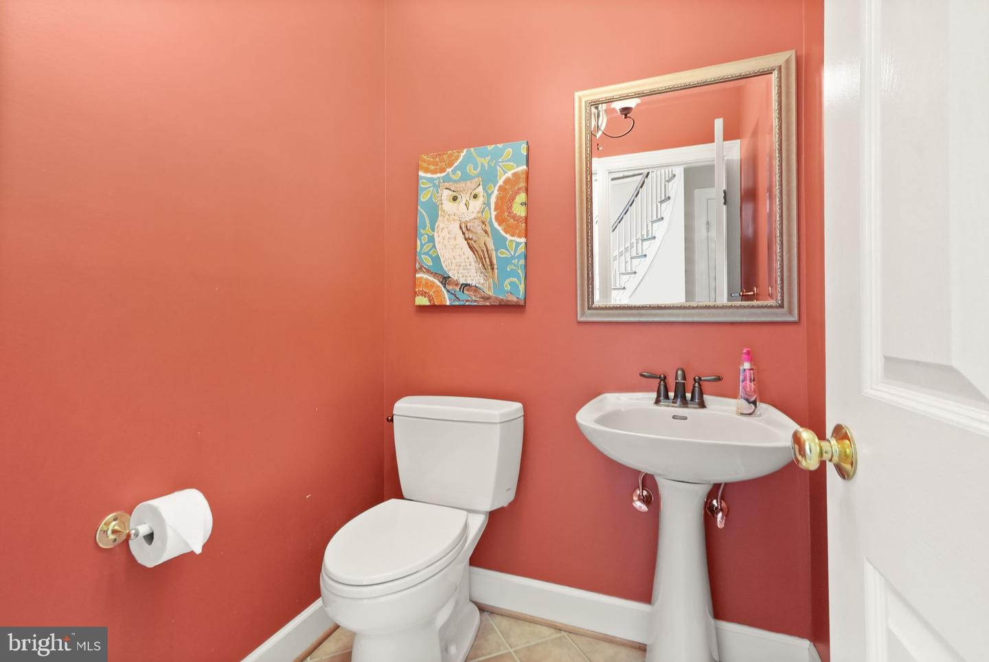 5695 ROBEYS MEADOW LN, FAIRFAX, Virginia 22030, 4 Bedrooms Bedrooms, ,6 BathroomsBathrooms,Residential,For sale,5695 ROBEYS MEADOW LN,VAFX2252464 MLS # VAFX2252464