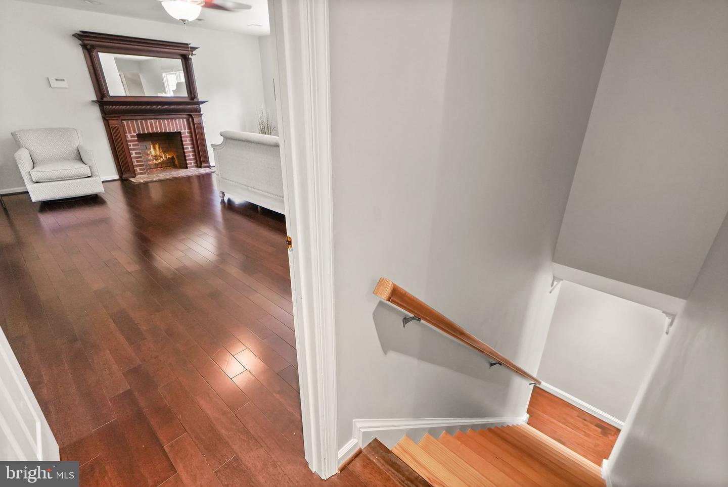 5695 ROBEYS MEADOW LN, FAIRFAX, Virginia 22030, 4 Bedrooms Bedrooms, ,6 BathroomsBathrooms,Residential,For sale,5695 ROBEYS MEADOW LN,VAFX2252464 MLS # VAFX2252464