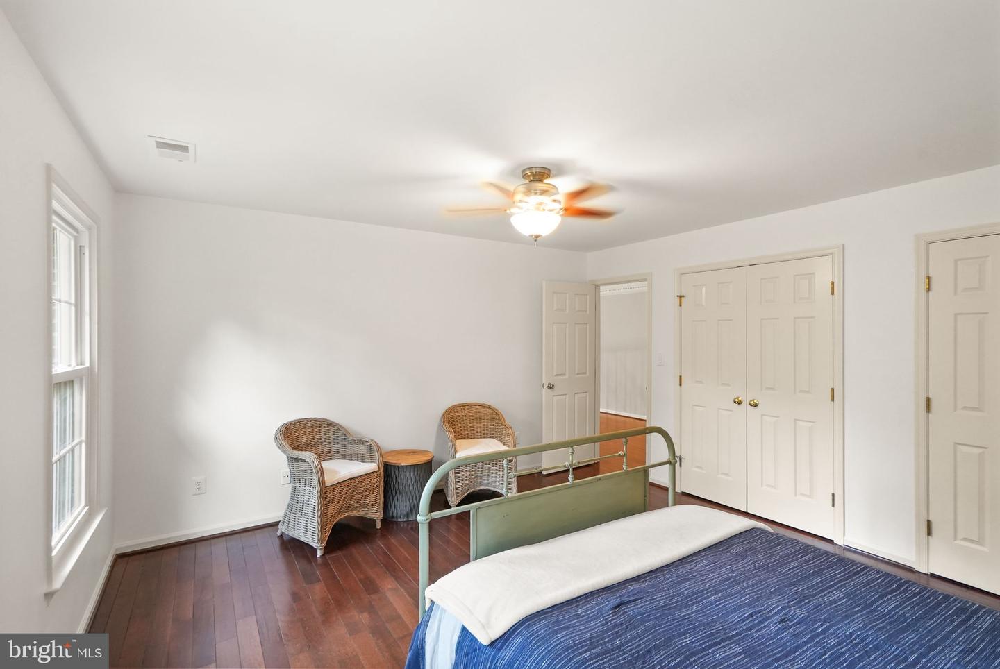 5695 ROBEYS MEADOW LN, FAIRFAX, Virginia 22030, 4 Bedrooms Bedrooms, ,6 BathroomsBathrooms,Residential,For sale,5695 ROBEYS MEADOW LN,VAFX2252464 MLS # VAFX2252464