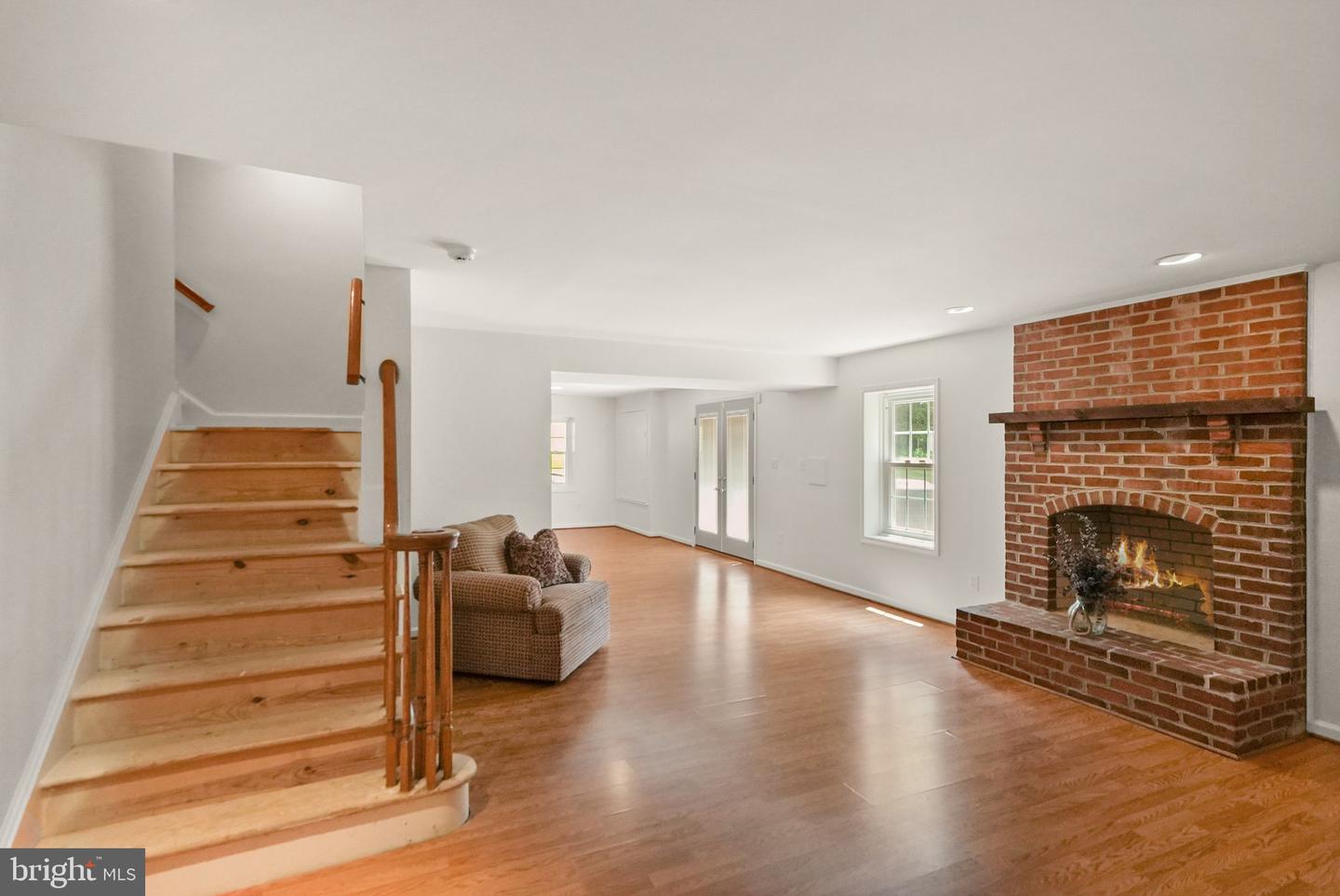 5695 ROBEYS MEADOW LN, FAIRFAX, Virginia 22030, 4 Bedrooms Bedrooms, ,6 BathroomsBathrooms,Residential,For sale,5695 ROBEYS MEADOW LN,VAFX2252464 MLS # VAFX2252464