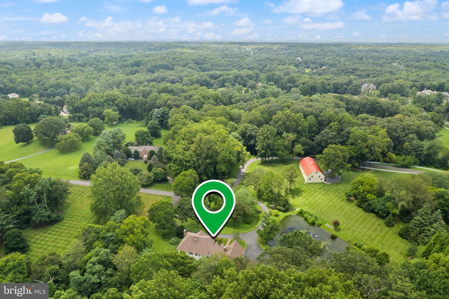 5695 ROBEYS MEADOW LN, FAIRFAX, Virginia 22030, 4 Bedrooms Bedrooms, ,6 BathroomsBathrooms,Residential,For sale,5695 ROBEYS MEADOW LN,VAFX2252464 MLS # VAFX2252464