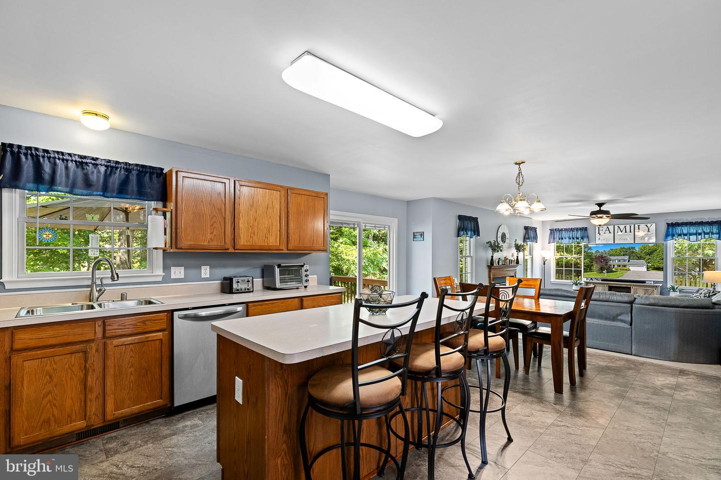 9610 HICKORY HILL DR, FREDERICKSBURG, Virginia 22408, 5 Bedrooms Bedrooms, ,3 BathroomsBathrooms,Residential,For sale,9610 HICKORY HILL DR,VASP2034374 MLS # VASP2034374