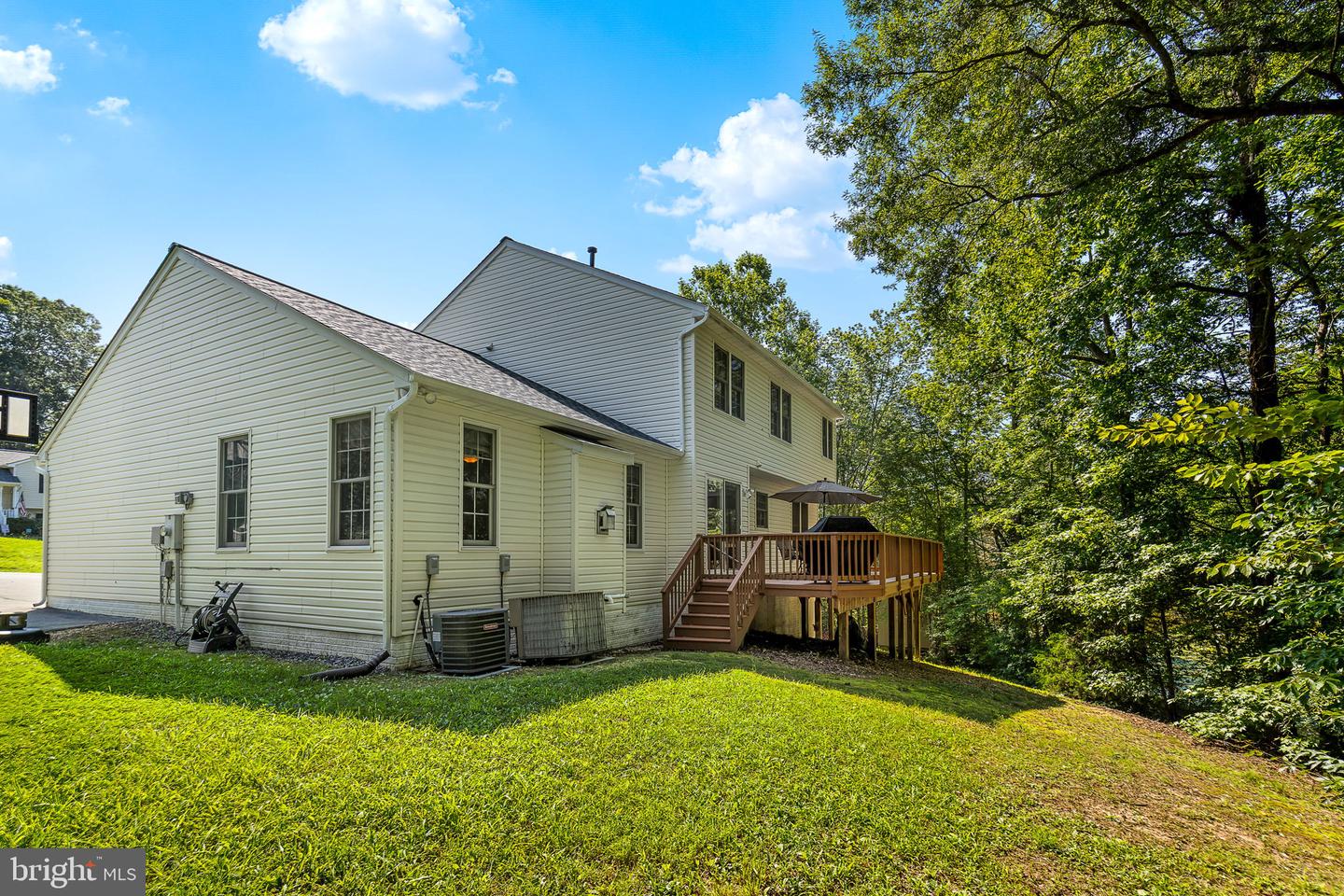9610 HICKORY HILL DR, FREDERICKSBURG, Virginia 22408, 5 Bedrooms Bedrooms, ,3 BathroomsBathrooms,Residential,For sale,9610 HICKORY HILL DR,VASP2034374 MLS # VASP2034374
