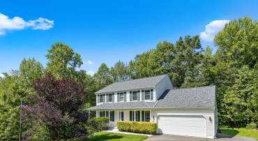 9610 HICKORY HILL DR, FREDERICKSBURG, Virginia 22408, 5 Bedrooms Bedrooms, ,3 BathroomsBathrooms,Residential,For sale,9610 HICKORY HILL DR,VASP2034374 MLS # VASP2034374