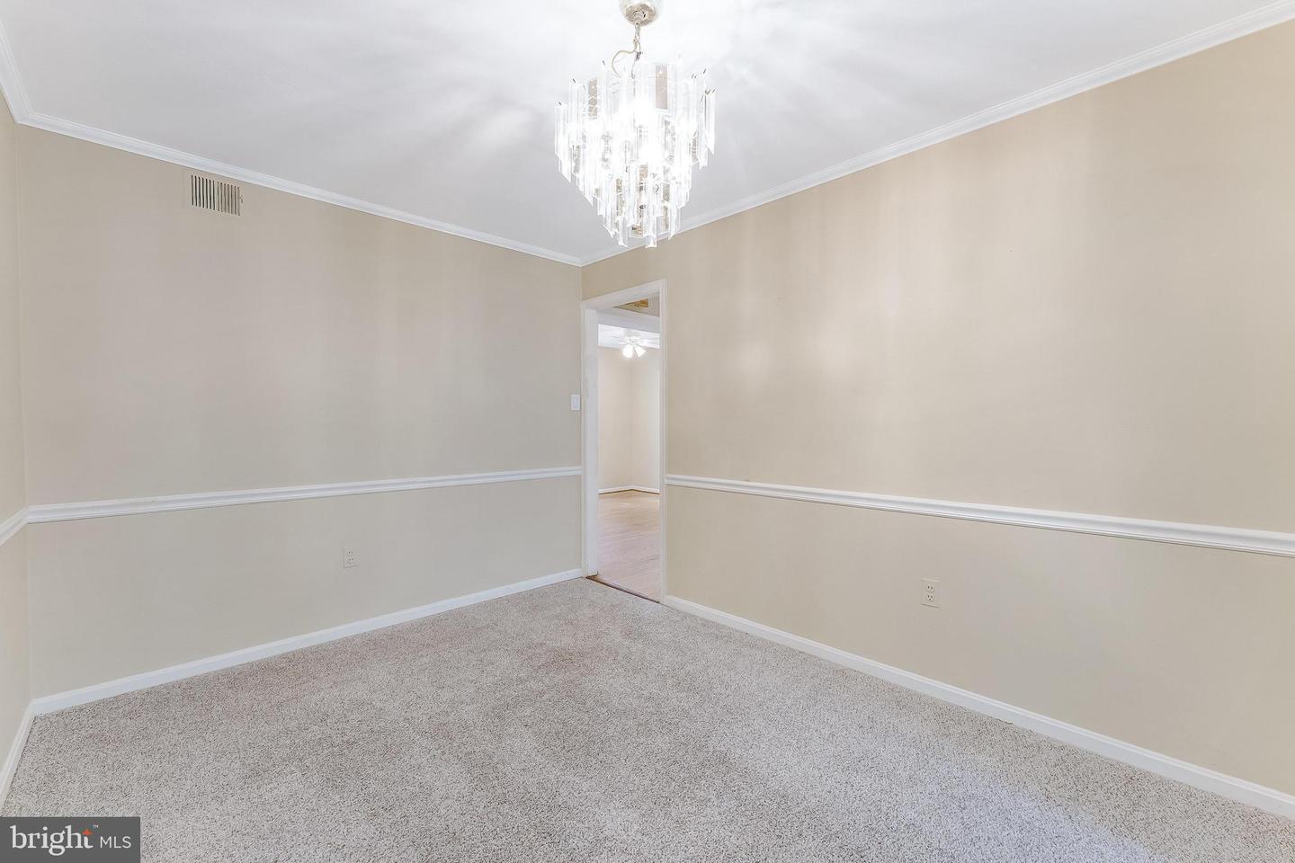 7020 BRADWOOD CT, SPRINGFIELD, Virginia 22151, 4 Bedrooms Bedrooms, ,3 BathroomsBathrooms,Residential,For sale,7020 BRADWOOD CT,VAFX2254574 MLS # VAFX2254574