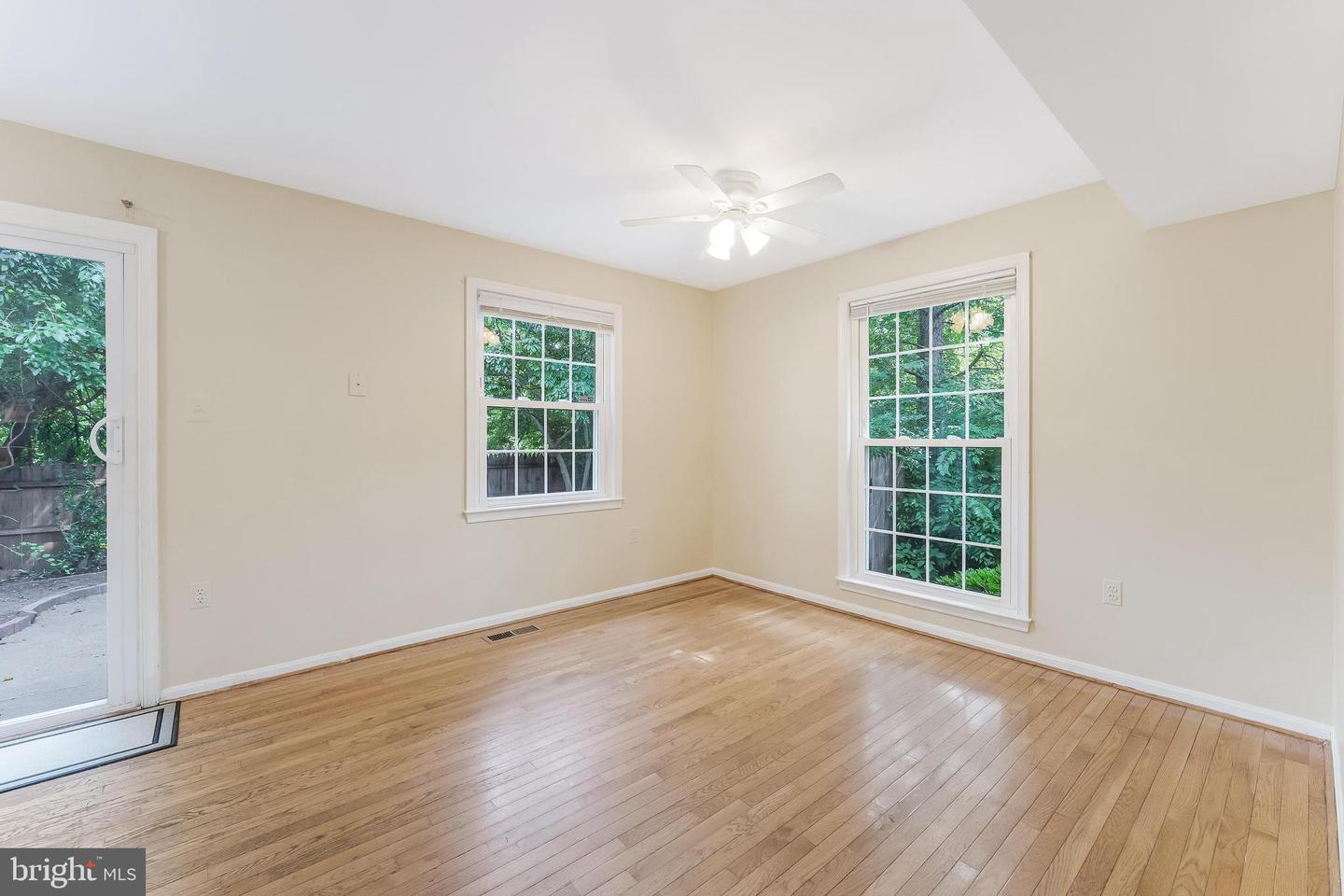 7020 BRADWOOD CT, SPRINGFIELD, Virginia 22151, 4 Bedrooms Bedrooms, ,3 BathroomsBathrooms,Residential,For sale,7020 BRADWOOD CT,VAFX2254574 MLS # VAFX2254574