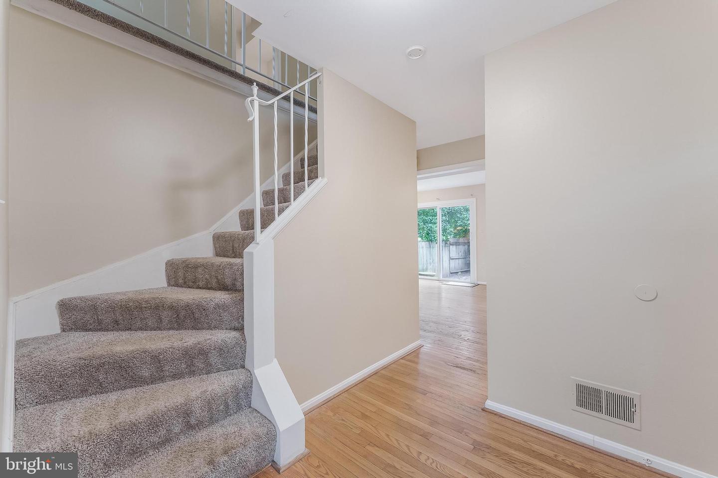 7020 BRADWOOD CT, SPRINGFIELD, Virginia 22151, 4 Bedrooms Bedrooms, ,3 BathroomsBathrooms,Residential,For sale,7020 BRADWOOD CT,VAFX2254574 MLS # VAFX2254574
