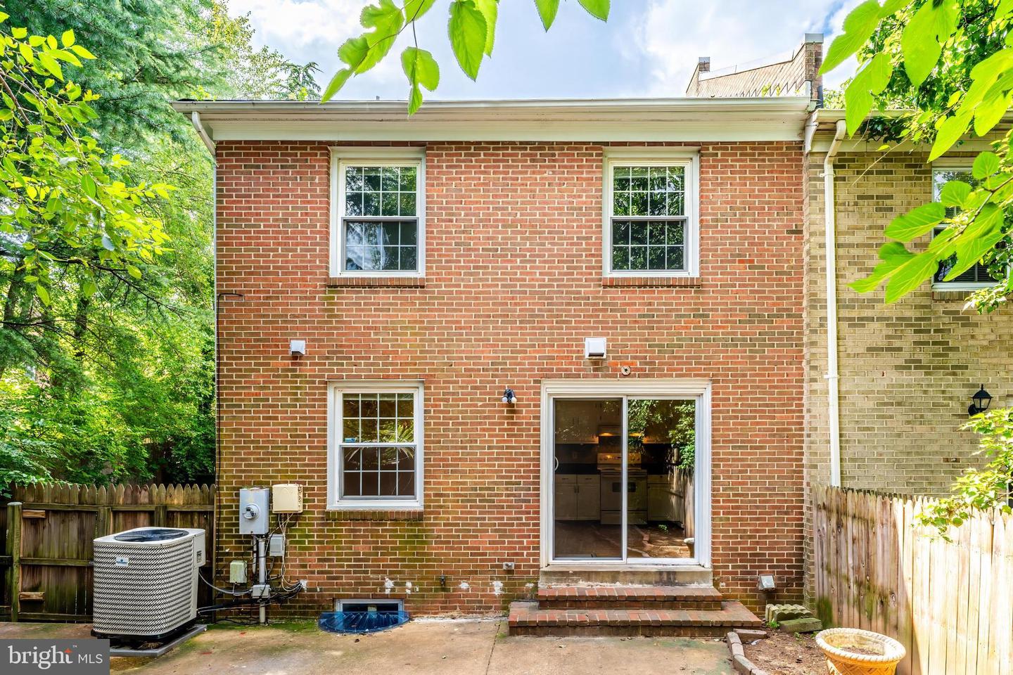 7020 BRADWOOD CT, SPRINGFIELD, Virginia 22151, 4 Bedrooms Bedrooms, ,3 BathroomsBathrooms,Residential,For sale,7020 BRADWOOD CT,VAFX2254574 MLS # VAFX2254574