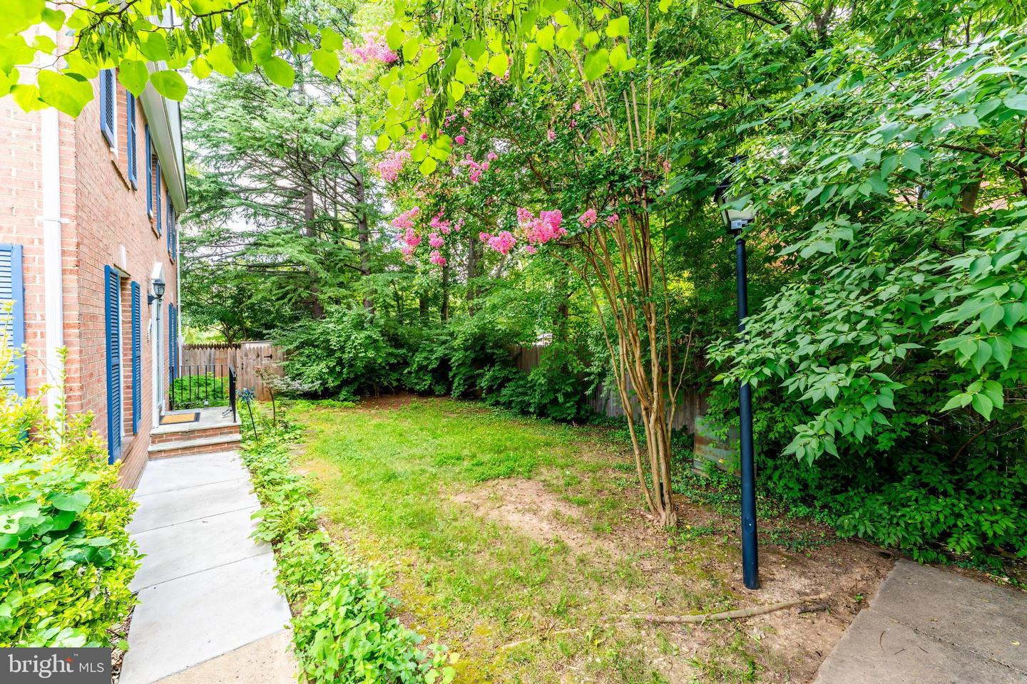 7020 BRADWOOD CT, SPRINGFIELD, Virginia 22151, 4 Bedrooms Bedrooms, ,3 BathroomsBathrooms,Residential,For sale,7020 BRADWOOD CT,VAFX2254574 MLS # VAFX2254574