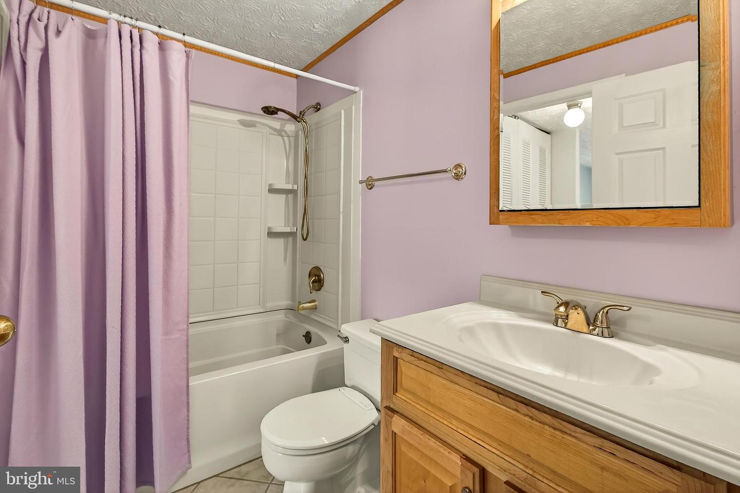 8353 BARK TREE CT, SPRINGFIELD, Virginia 22153, 2 Bedrooms Bedrooms, ,2 BathroomsBathrooms,Residential,For sale,8353 BARK TREE CT,VAFX2255652 MLS # VAFX2255652