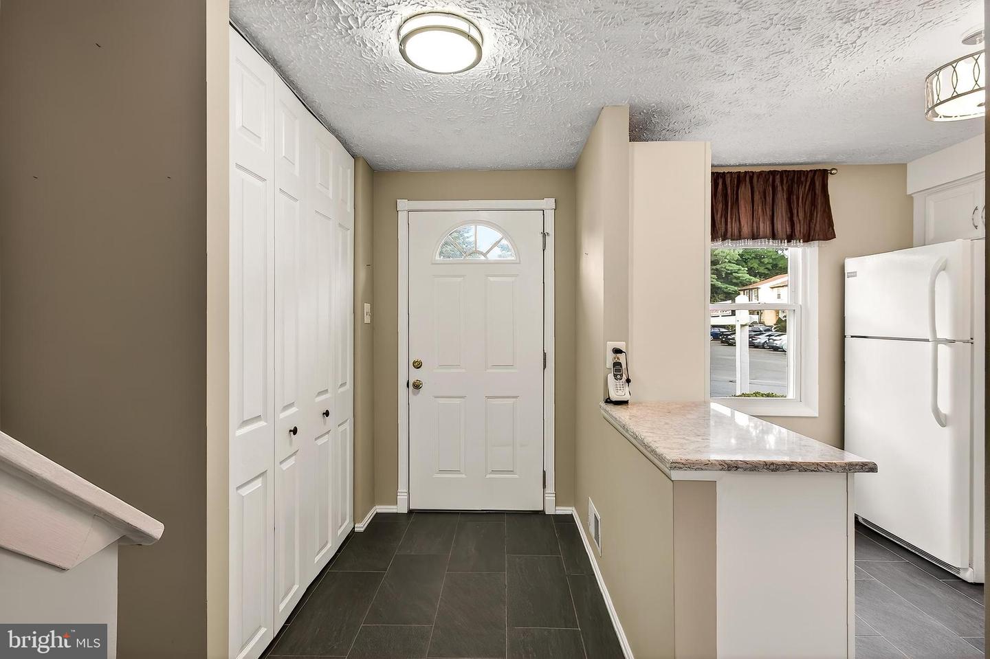 8353 BARK TREE CT, SPRINGFIELD, Virginia 22153, 2 Bedrooms Bedrooms, ,2 BathroomsBathrooms,Residential,For sale,8353 BARK TREE CT,VAFX2255652 MLS # VAFX2255652