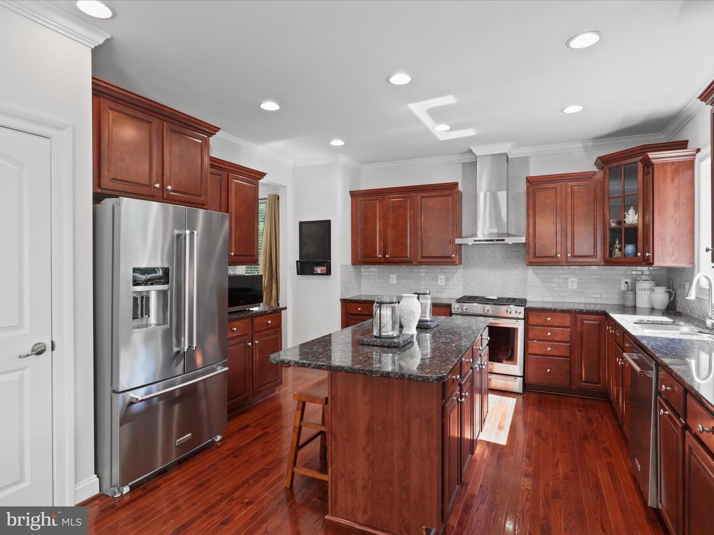 6835 NOYES AVE, HAYMARKET, Virginia 20169, 4 Bedrooms Bedrooms, ,2 BathroomsBathrooms,Residential,For sale,6835 NOYES AVE,VAPW2099308 MLS # VAPW2099308