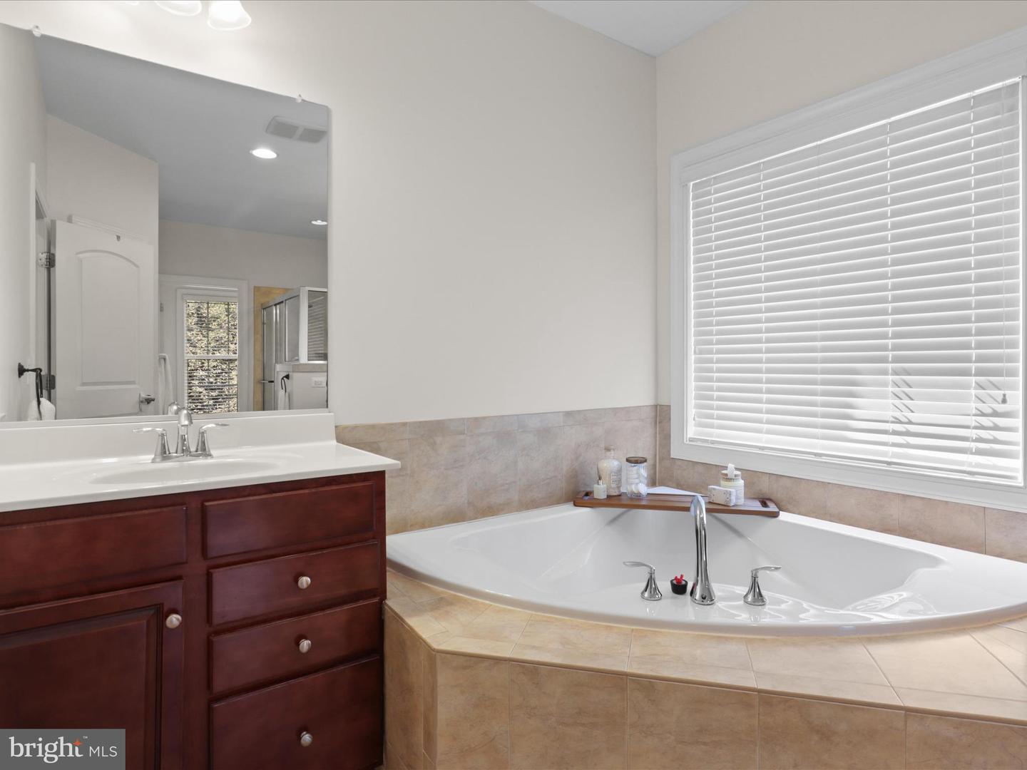 6835 NOYES AVE, HAYMARKET, Virginia 20169, 4 Bedrooms Bedrooms, ,2 BathroomsBathrooms,Residential,For sale,6835 NOYES AVE,VAPW2099308 MLS # VAPW2099308