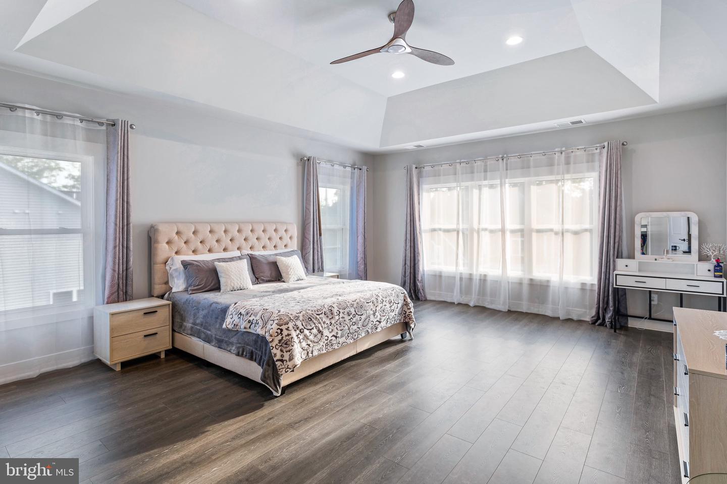4876 CHEROKEE AVE, ALEXANDRIA, Virginia 22312, 5 Bedrooms Bedrooms, ,4 BathroomsBathrooms,Residential,For sale,4876 CHEROKEE AVE,VAFX2255740 MLS # VAFX2255740