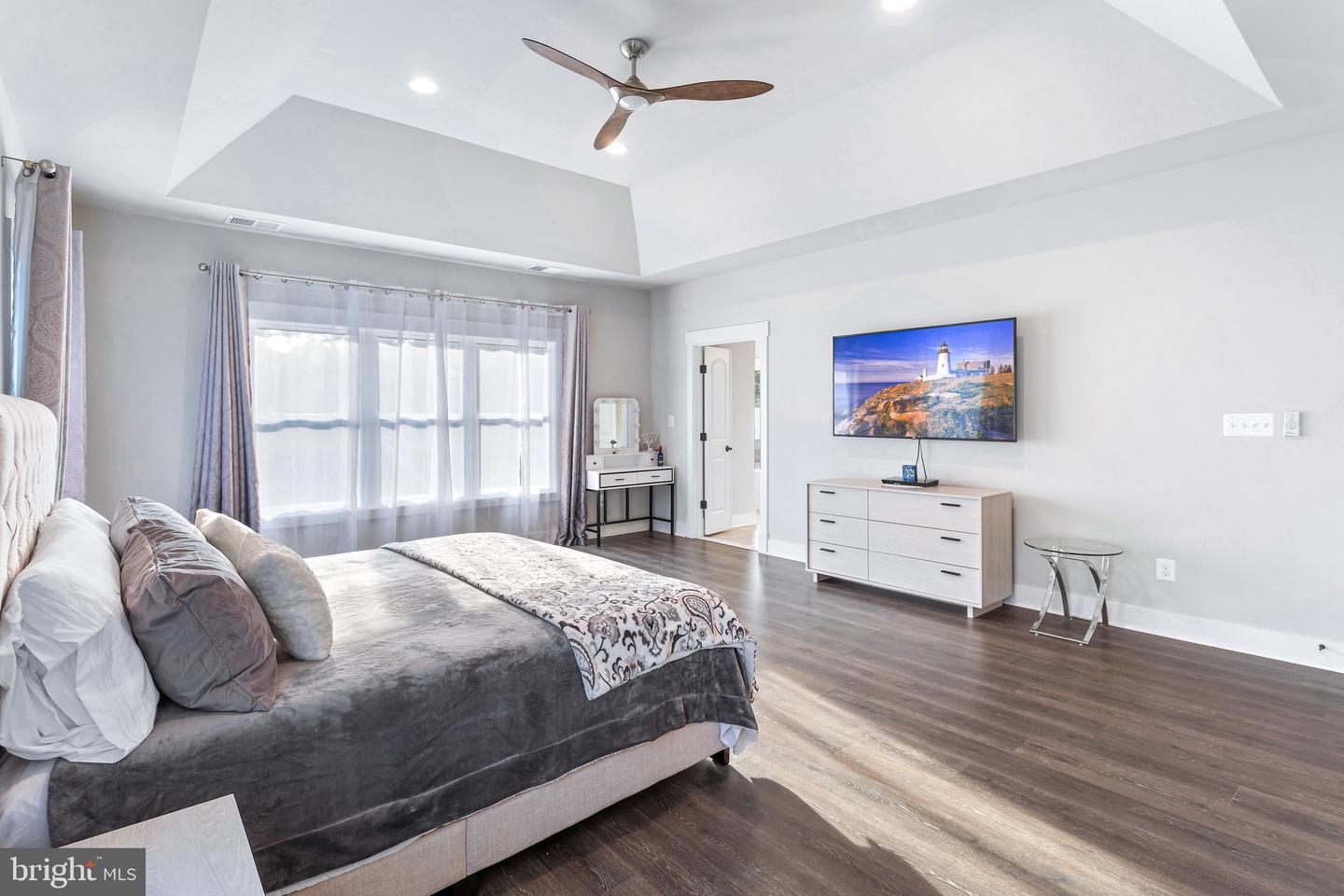 4876 CHEROKEE AVE, ALEXANDRIA, Virginia 22312, 5 Bedrooms Bedrooms, ,4 BathroomsBathrooms,Residential,For sale,4876 CHEROKEE AVE,VAFX2255740 MLS # VAFX2255740